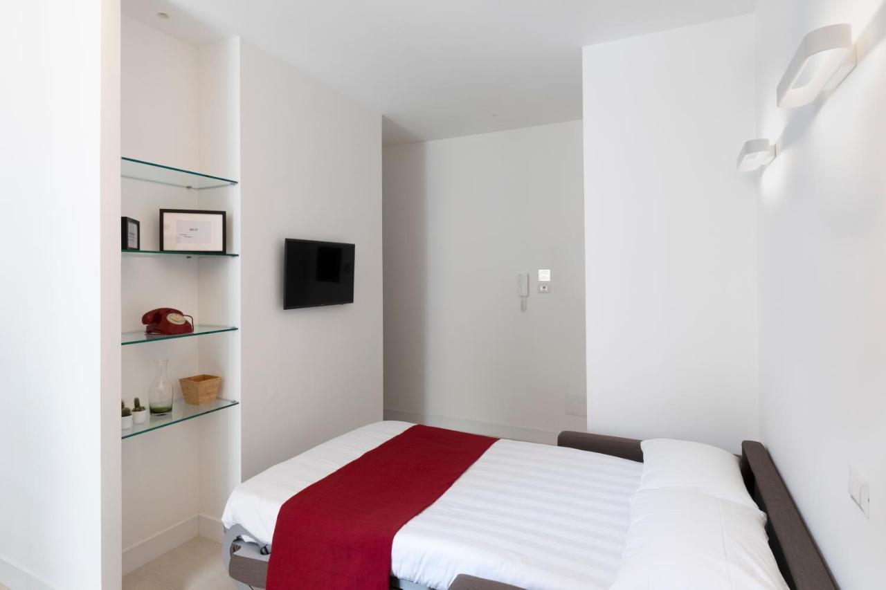 Acate81 Lifestyle Apartment Naples Luaran gambar