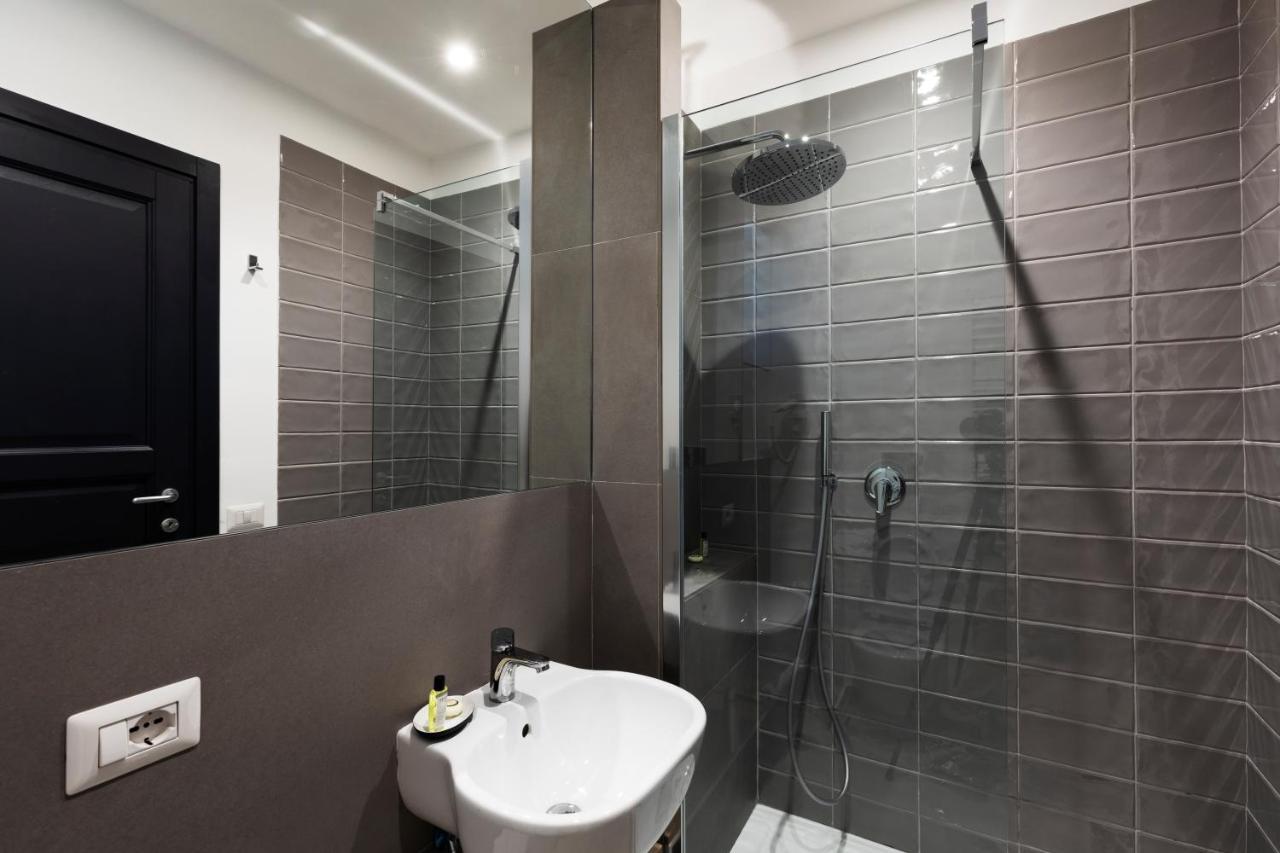 Acate81 Lifestyle Apartment Naples Luaran gambar
