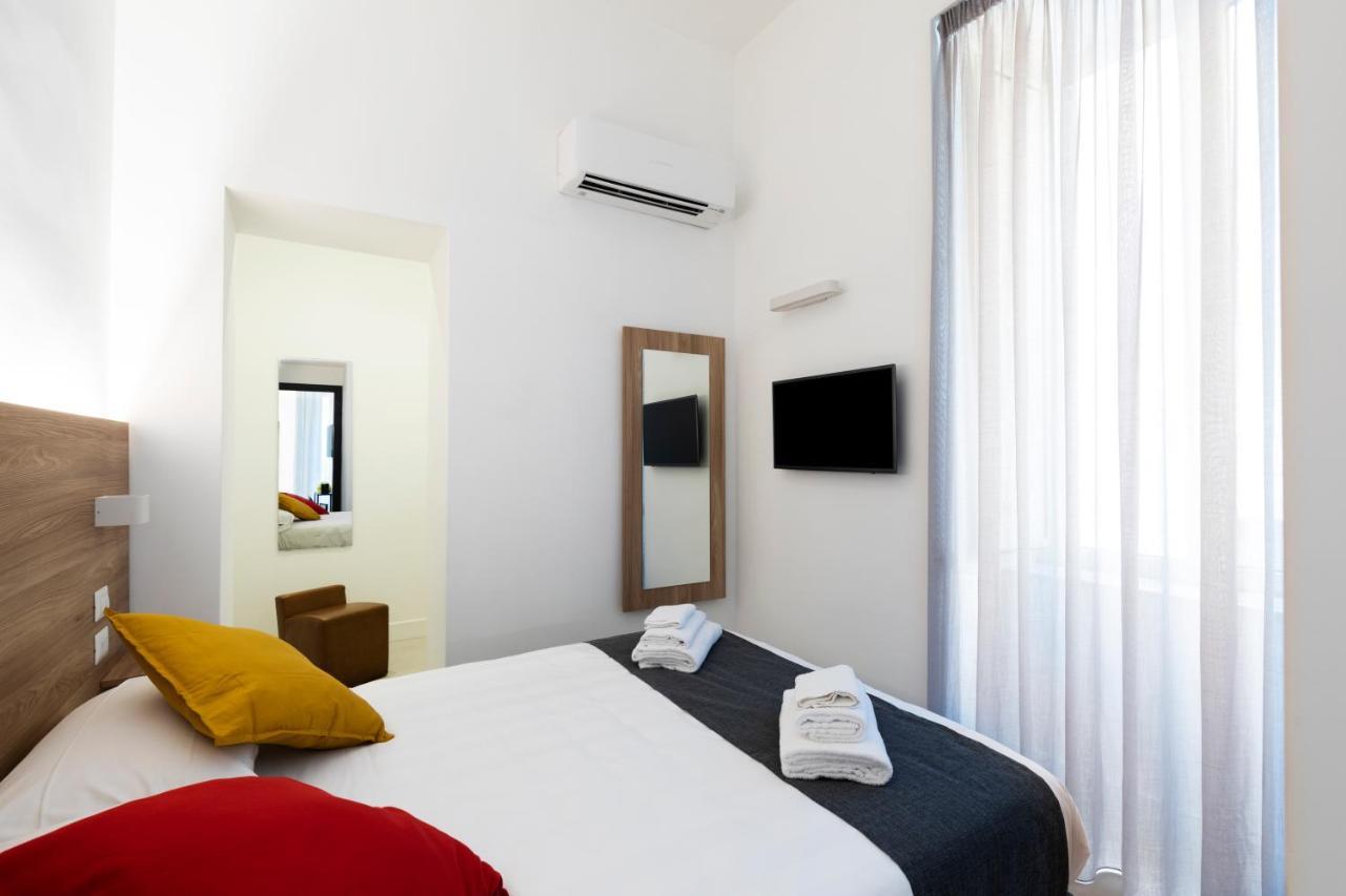 Acate81 Lifestyle Apartment Naples Luaran gambar