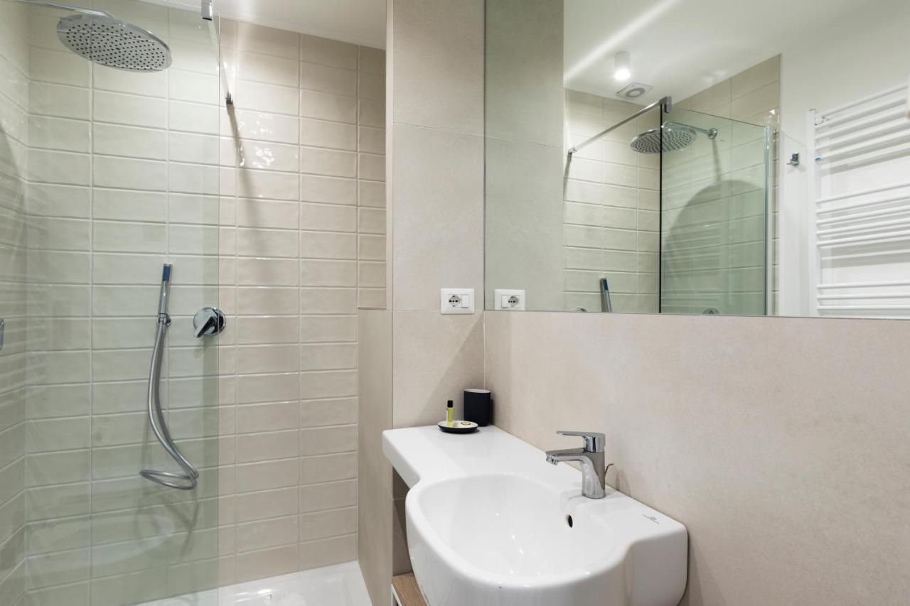 Acate81 Lifestyle Apartment Naples Luaran gambar